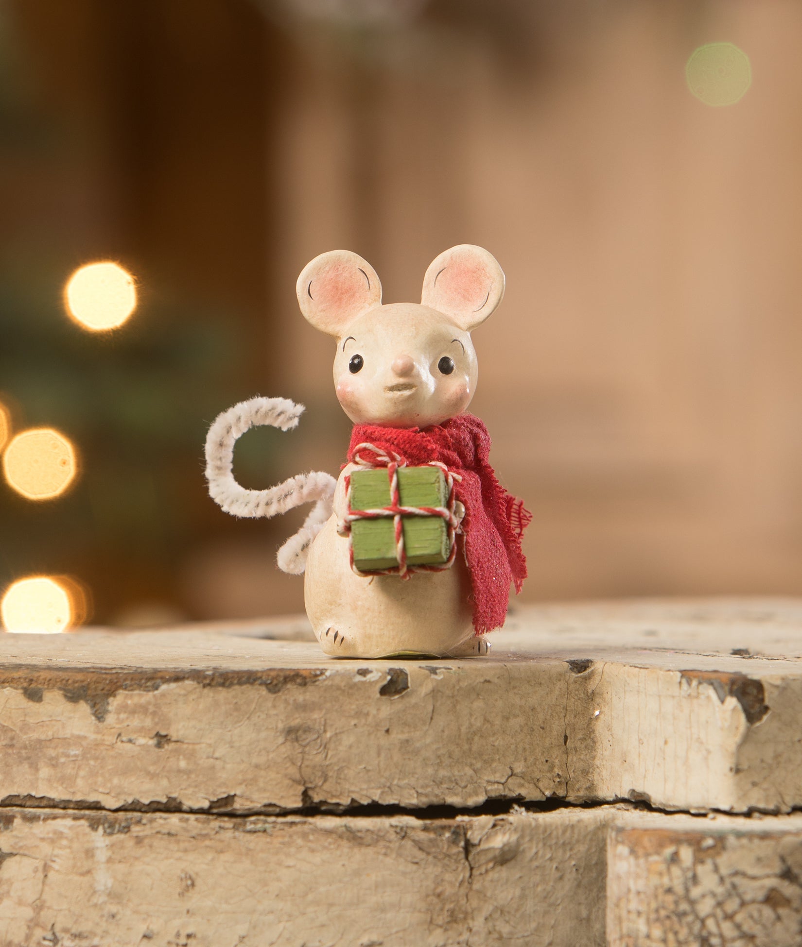 Little Mouse with Gift