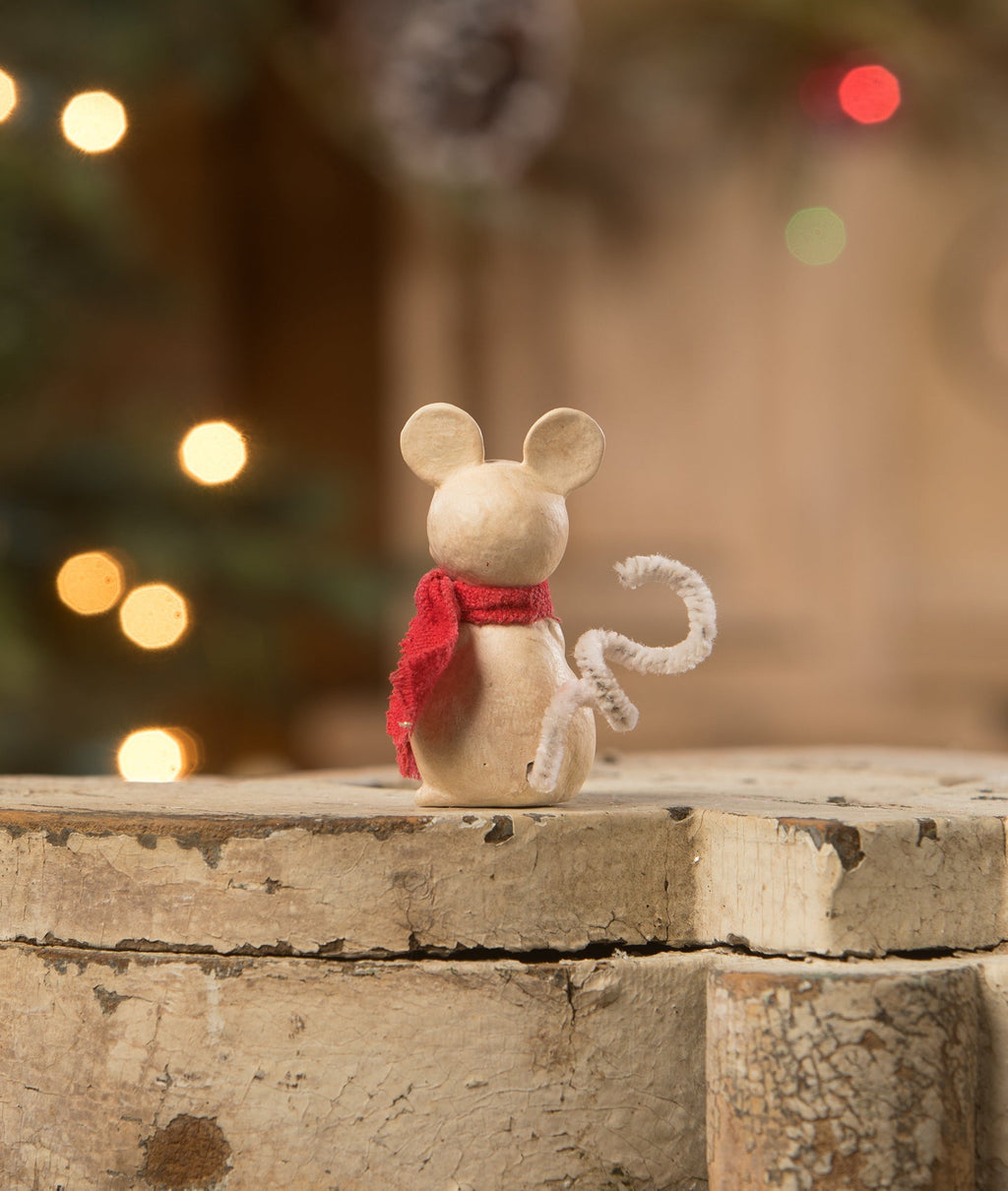 Little Mouse with Gift