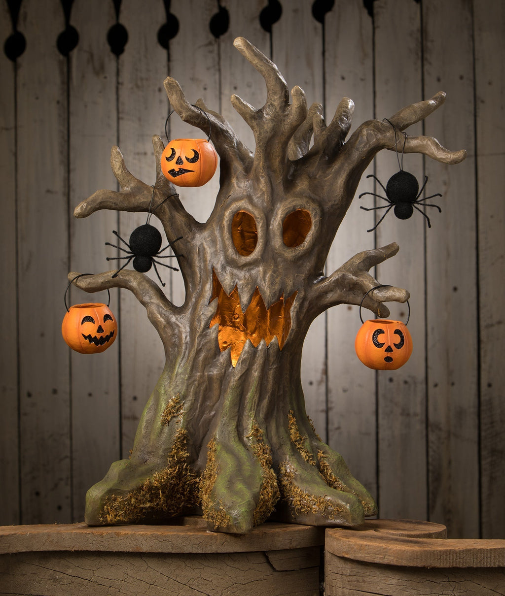 Happy Haunting Tree
