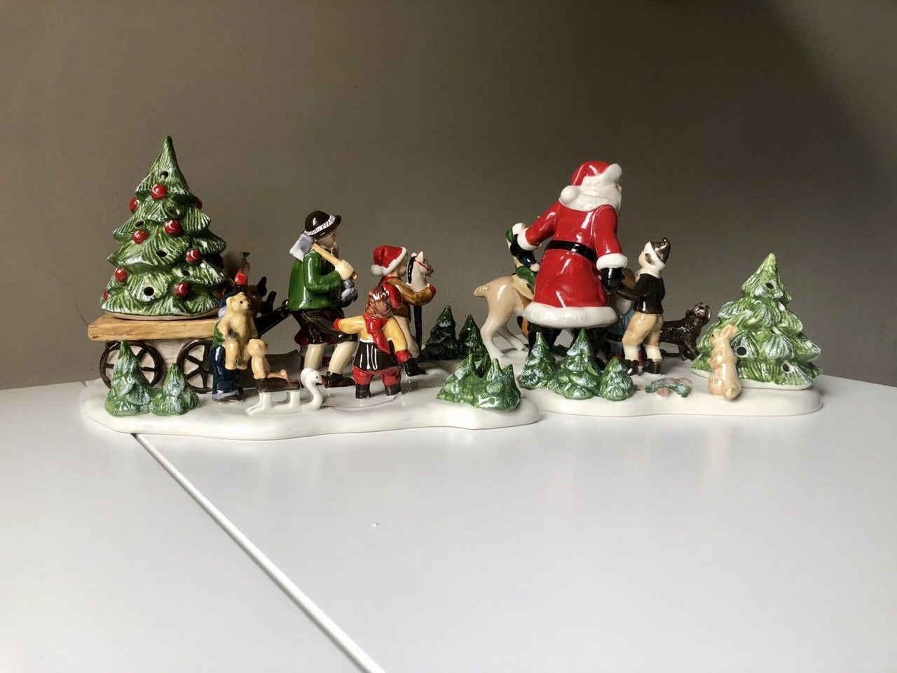 Weihnachts-Deko Set mit Santa & Miniaturfiguren