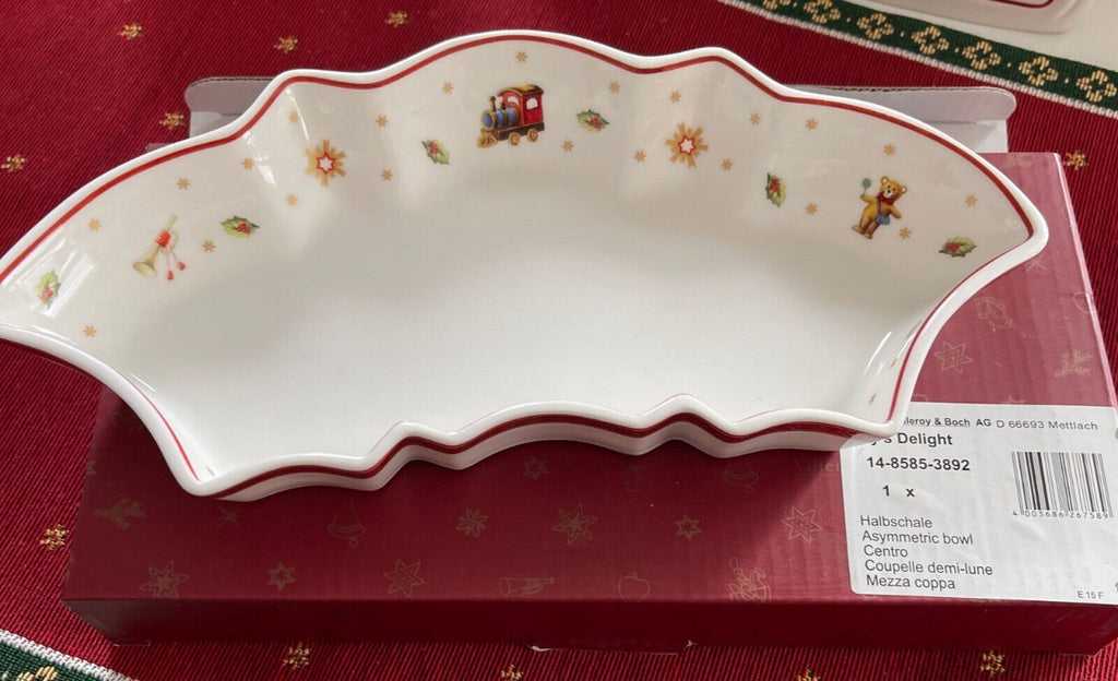 Christmas Delight Asymmetric Bowl